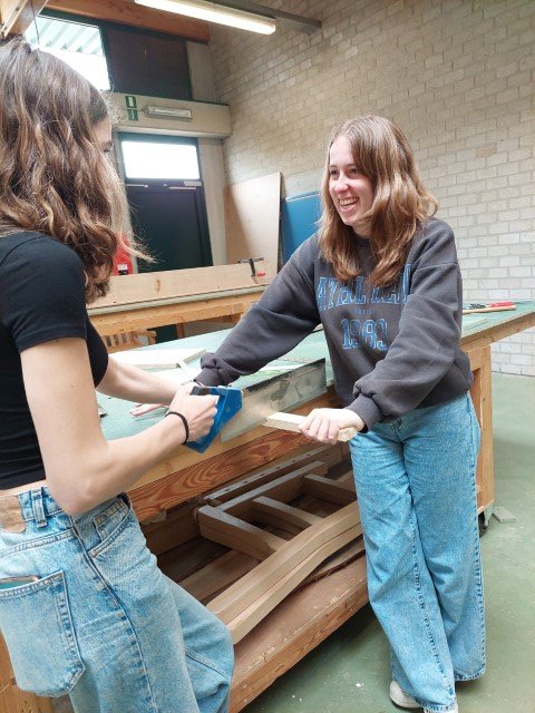 Hout en schilderen